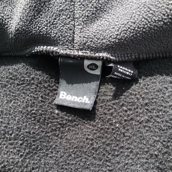 Bench sweater - Picture 4 of 4